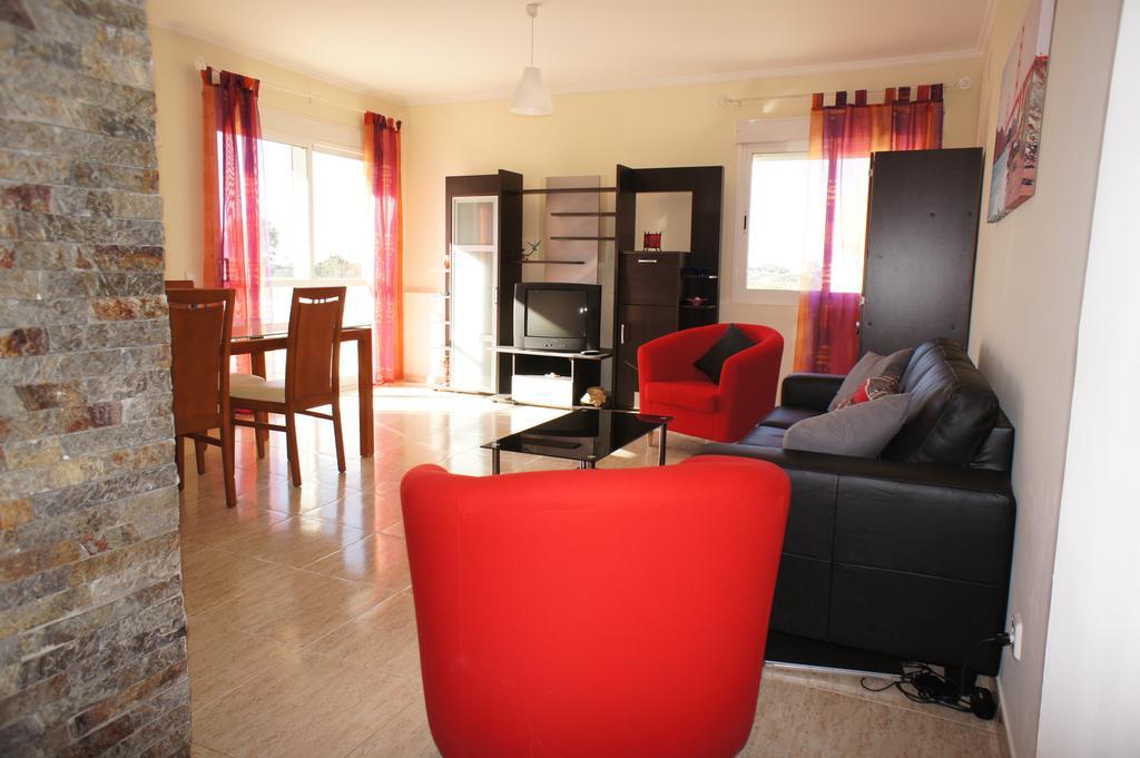 Sunny Apartment Al-Sakia, Quarteira, Vilamoura Eksteriør billede